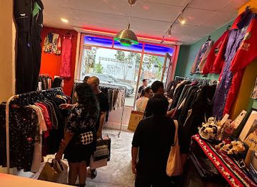 malaysia/johor/shop/redchilli-vintage-store