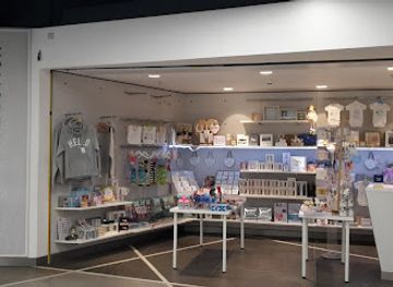 united-kingdom/birmingham/shop/beauty-the-button