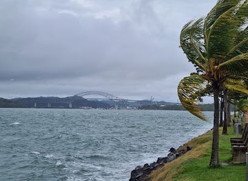 panama/atlantic-coast/shop/bridge-of-the-americas