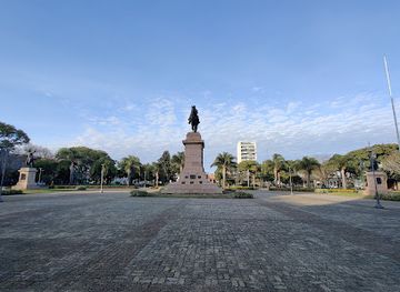 uruguay/salto-grande-dam/shop/plaza-artigas
