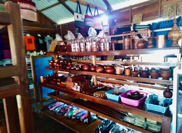 myanmar-burma/ngapali/shop/souvenir-garden