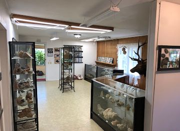 oregon/wheeler-county/shop/lucky-strike-gift-shop-museum