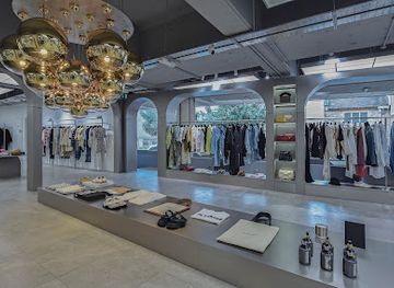united-kingdom/oxfordshire/shop/minox-boutique