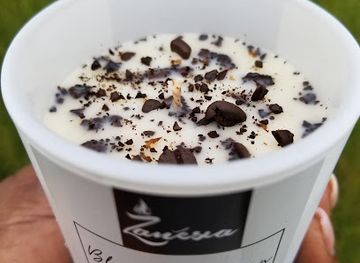 jamaica/blue-mountains/shop/zanesia-ceramics-candles-crafts