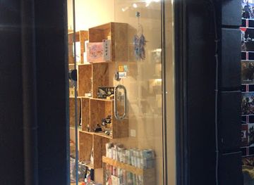 albania/chameria/shop/kalamendja-gift-shop