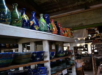 barbados/cherry-tree-hill/shop/earthworks-pottery