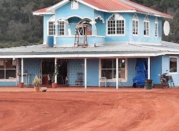 guyana/iwokrama-forest/shop/damendra-and-denise