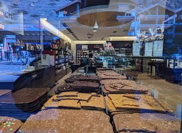 switzerland/zermatt/shop/laderach-chocolate-store