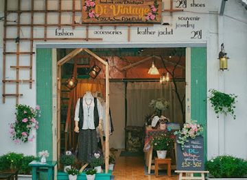 vietnam/dalat/tuyen-lam-lake/shop/di-vintage