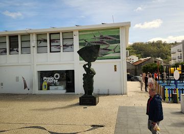 portugal/nazare/shop/loja-praia-do-norte