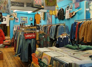 albania/bajram-curri/shop/rroba-angleze-emily