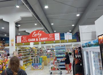 sint-maarten/little-bay-beach/shop/lucky-shopping-center