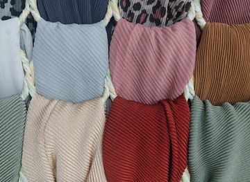 maldives/gan-island/shop/unique-colours