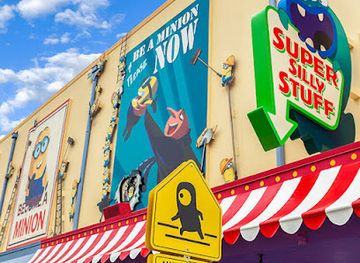 florida/orlando-theme-parks/shop/super-silly-stuff