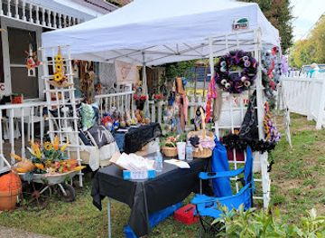 missouri/elephant-rocks-state-park/shop/shabby-chic-painted-rooster