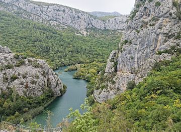 croatia/cetina-river-canyon/shop/zipline-croatia