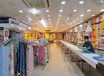 india/varanasi/shop/big-shop