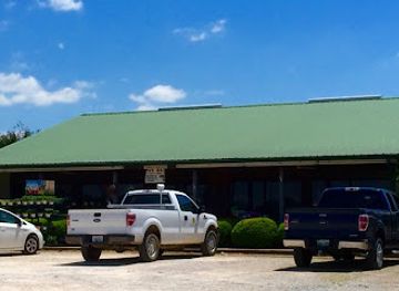 tennessee/hatchie-river-area/shop/pinner-s-farm-garden-sport