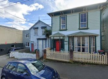 new-zealand/wellington/mount-victoria/shop/benjamin-barnaby-s-barnaqule