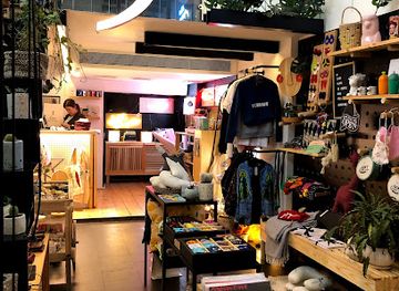 lebanon/beirut/shop/the-semicolon-story