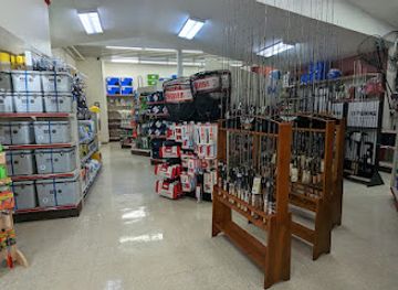 minnesota/voyageurs-national-park/shop/rainy-lake-one-stop