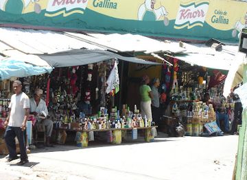 dominican-republic/barahona/shop/mercado-ropa-de-paca