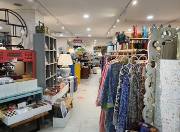 singapore/holland-village/shop/lim-s-holland-village