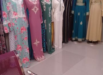 oman/ibri/shop/al-weam-al-dhahabia-trad