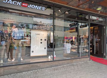 sweden/norrkoping/shop/jack-jones