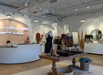 north-carolina/asheville/biltmore-village/shop/life-styled