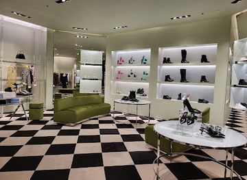 mexico/mexico-city/polanco/shop/prada-mexico-city-polanco-palacio-de-hierro