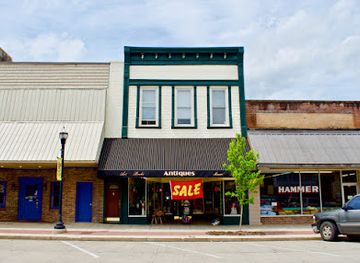 tennessee/highland-rim/shop/south-pittsburg-antiques