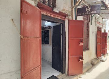 kenya/lamu/shop/slim-silver-smith