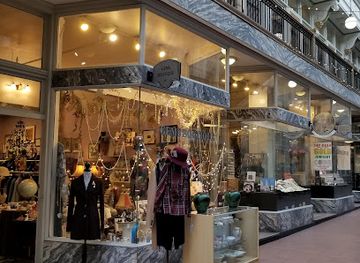 ohio/cleveland/shop/gems-boutique