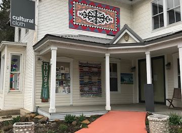 wisconsin/great-river-road/shop/cultural-cloth