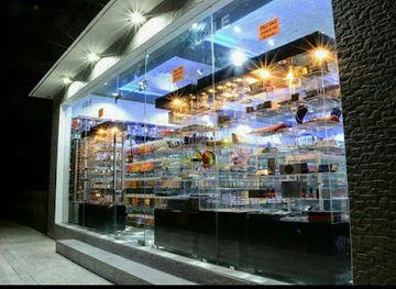 maldives/seenu-atoll/shop/uni-style