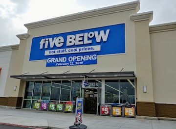 alabama/foley/shop/five-below