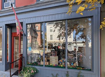 new-york/hudson/shop/tradewinds