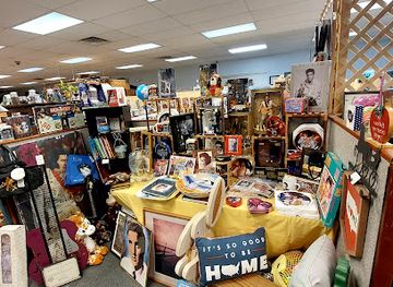 Oxford Barn Flea Market