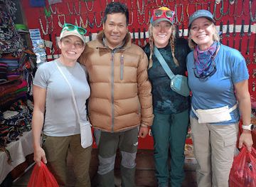 nepal/everest-base-camp/shop/everest-handicraft