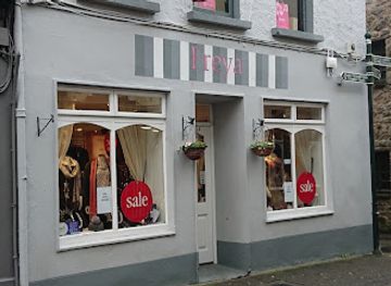 ireland/ennis/shop/freya