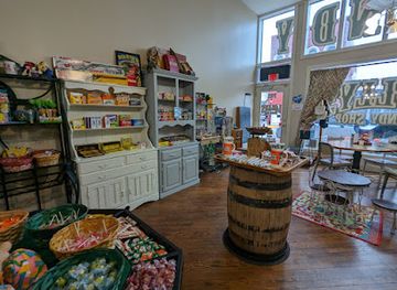 missouri/sedalia/shop/lolly-s-candy-shop