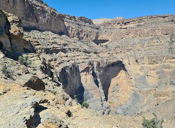 oman/rub-al-khali-desert/shop/w6-balcony-walk-hike
