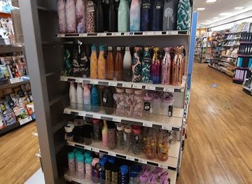 jersey/st-helier-waterfront/shop/whsmith