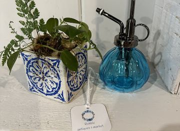 tennessee/johnson-city/shop/rubble-antiques-and-market