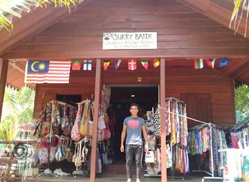 malaysia/tioman-island/shop/sukry-batek