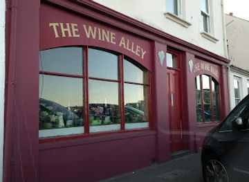 guernsey/les-tielles/shop/the-wine-alley