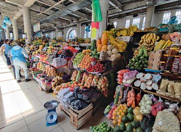 ecuador/southwest-coast/shop/mercado-9-de-octubre