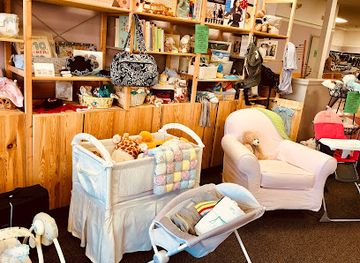 connecticut/west-hartford/shop/max-lily-s-closet