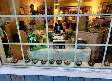 vermont/windsor-county/shop/wally-s-corner